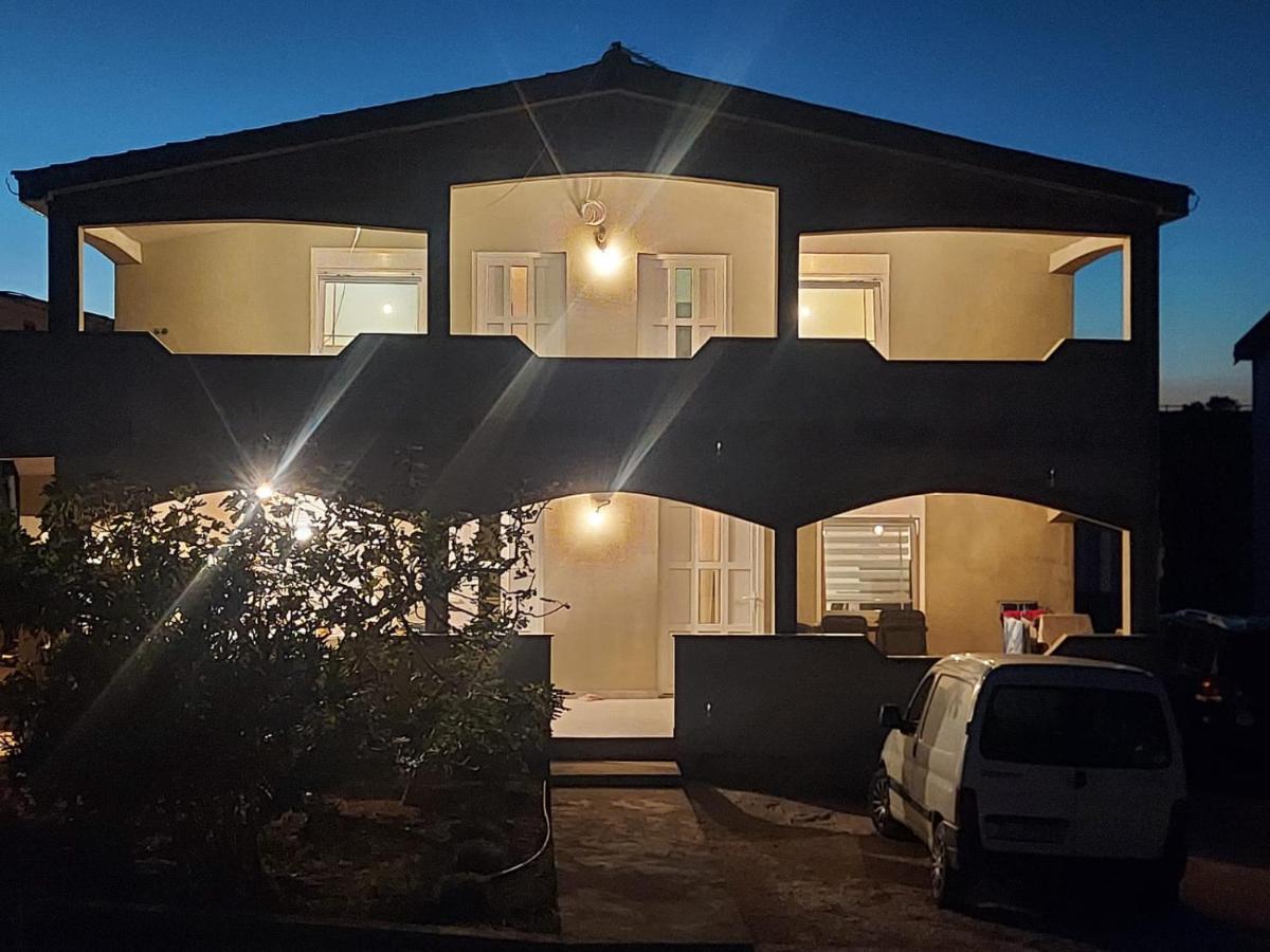Apartamento Zrinec Vir Exterior foto