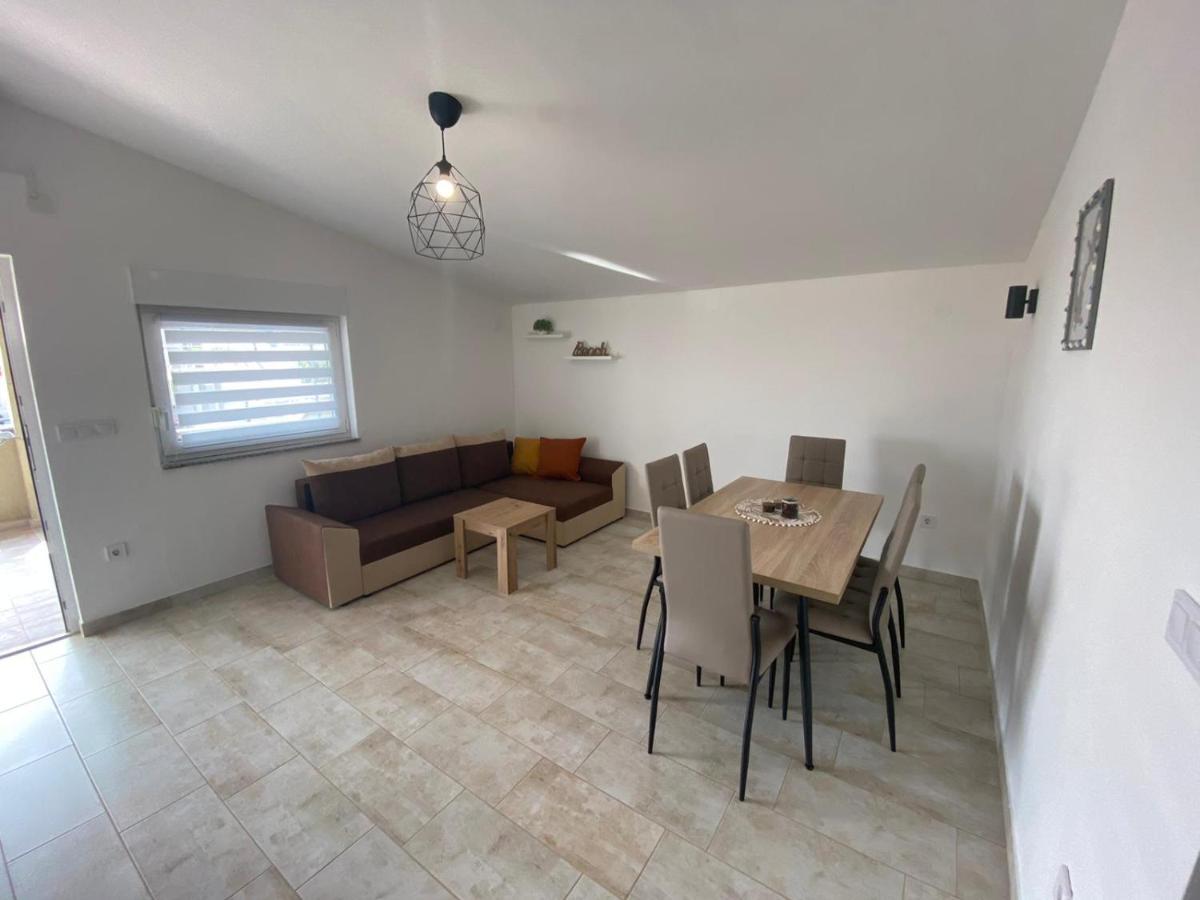 Apartamento Zrinec Vir Exterior foto