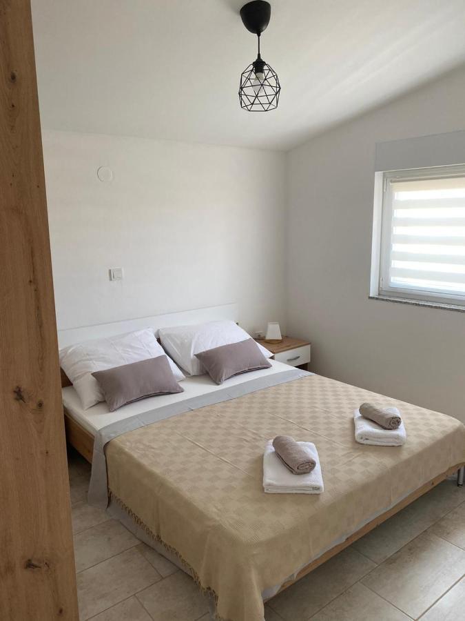 Apartamento Zrinec Vir Exterior foto